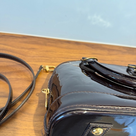 Louis Vuitton Vernis Alma BB In Amarante - Picture 9 of 10